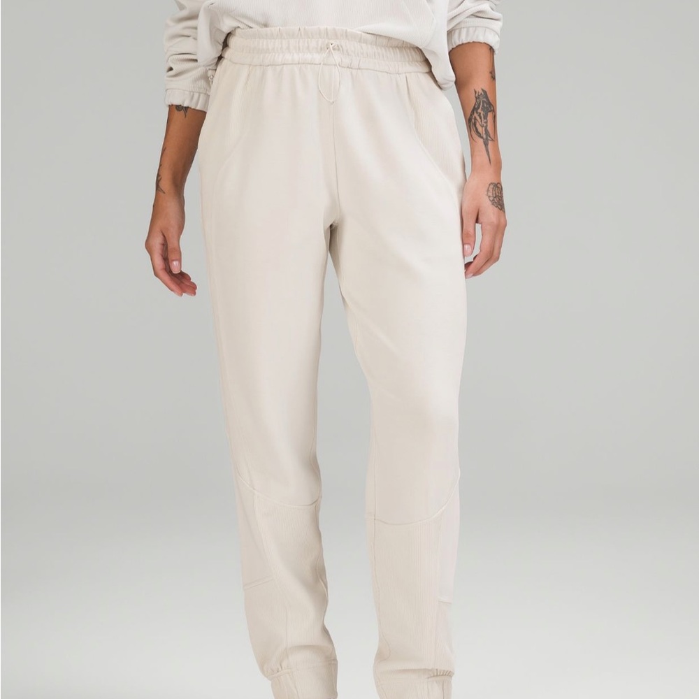 Lululemon Brushed Softstreme Ribbed High Rise Jogger